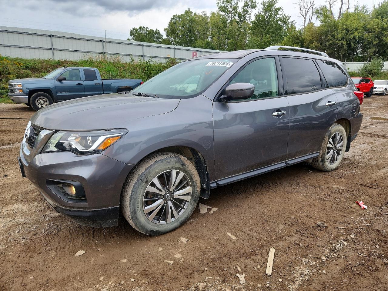 2019 NISSAN PATHFINDER — Front 3/4