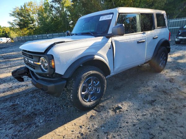 2026 FORD BRONCO — Front 3/4