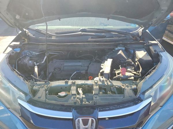 2015 HONDA CRV Touring — Engine bay