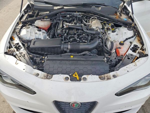 2022 ALFA ROMEO GIULIA AWD — Engine bay