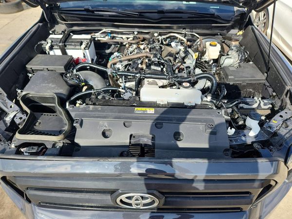 2025 TOYOTA TACOMA — Engine bay