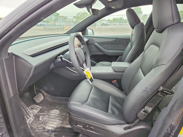 2026 TESLA MODEL Y — DENT