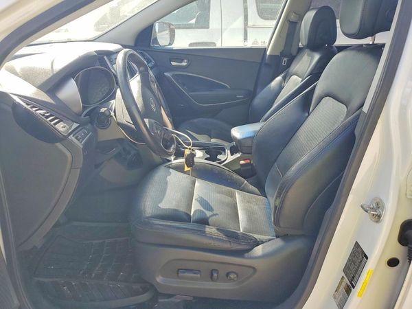 2013 HYUNDAI SANTA FE GLS — DENT