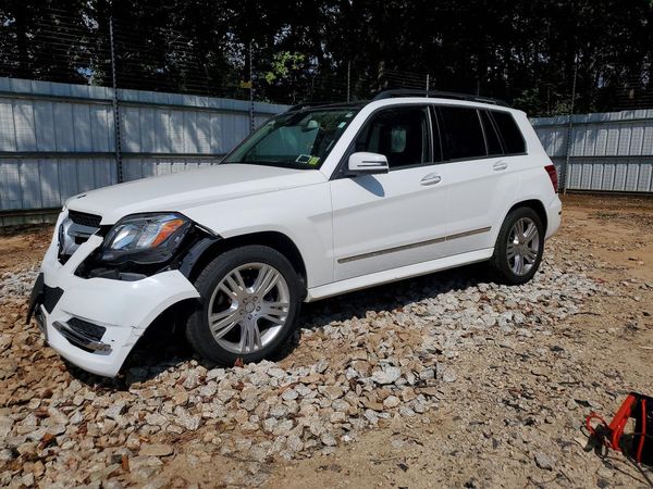 2015 MERCEDES-BENZ GLK-CLASS GLK350 4-MATIC — Front 3/4