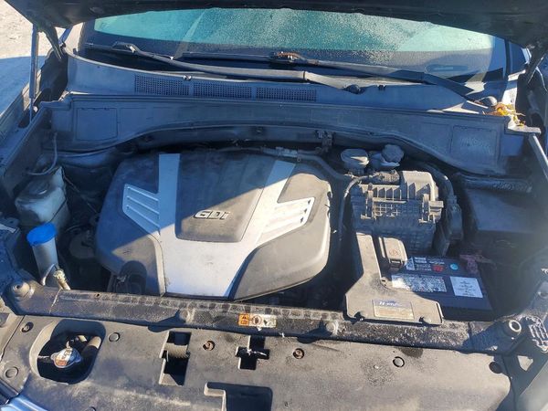 2015 HYUNDAI SANTA FE GLS — Engine bay