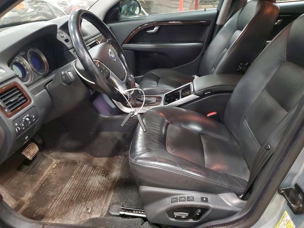 2013 VOLVO S80 — DENT