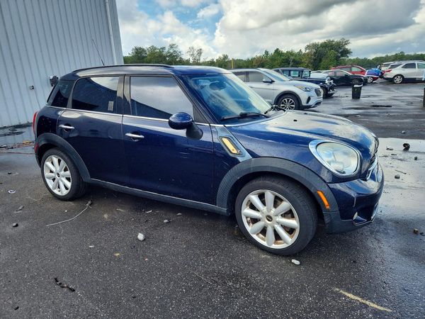 2015 MINI COOPER — Passenger 3/4