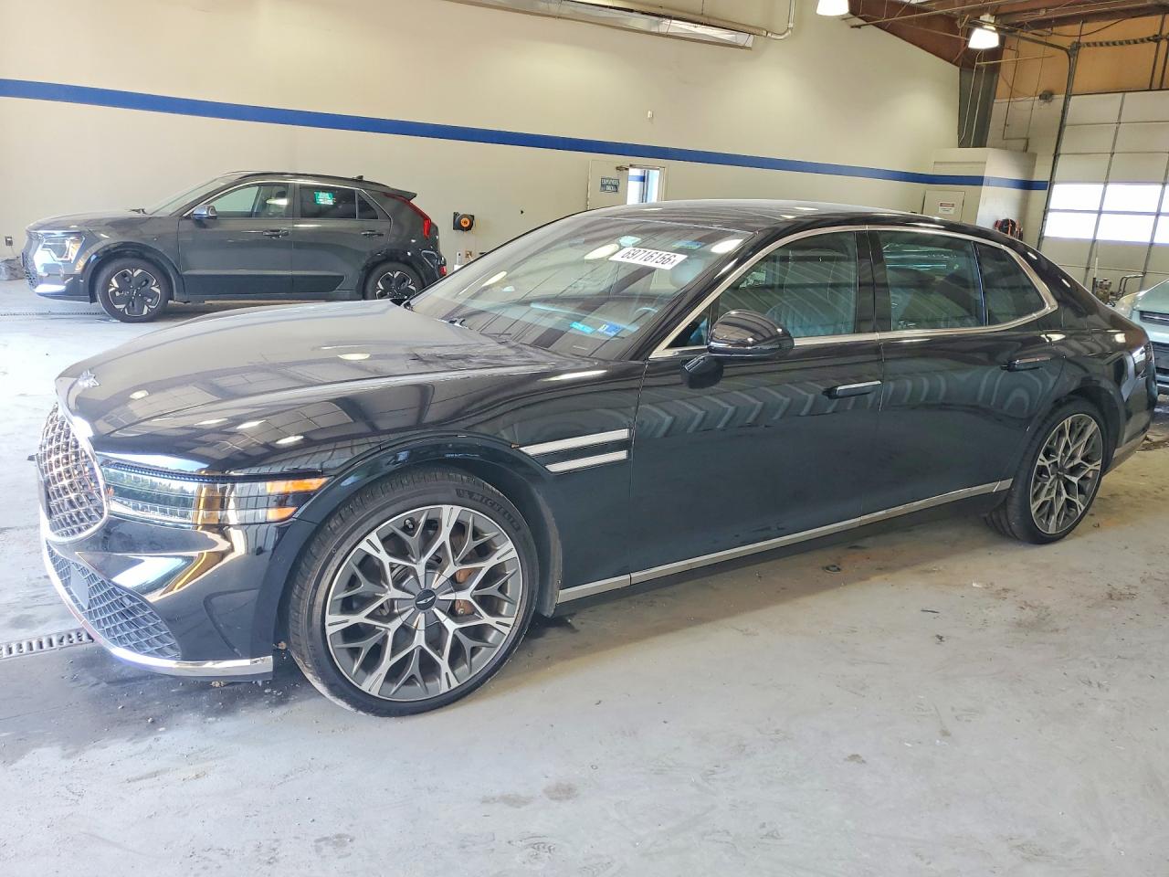 2024 GENESIS G90 — Front 3/4