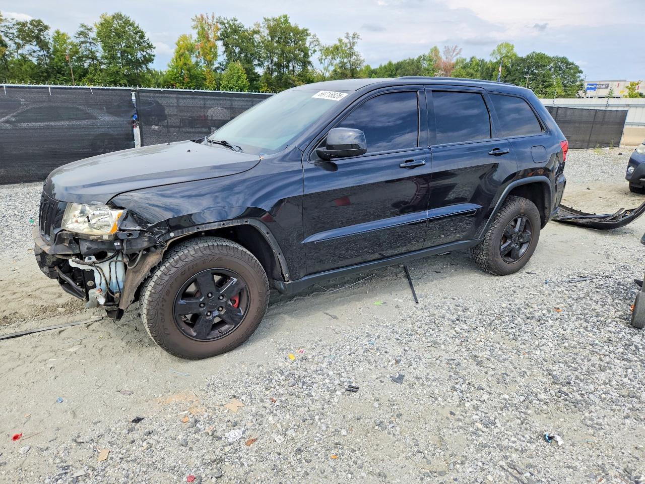 2012 JEEP GRAND CHER Laredo — Front 3/4