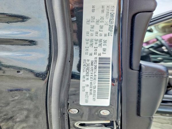 2012 JEEP GRAND CHER Laredo — VINS