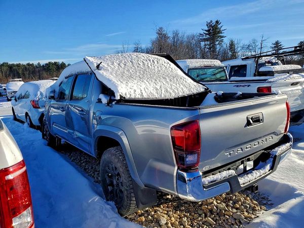 2021 TOYOTA TACOMA SR5