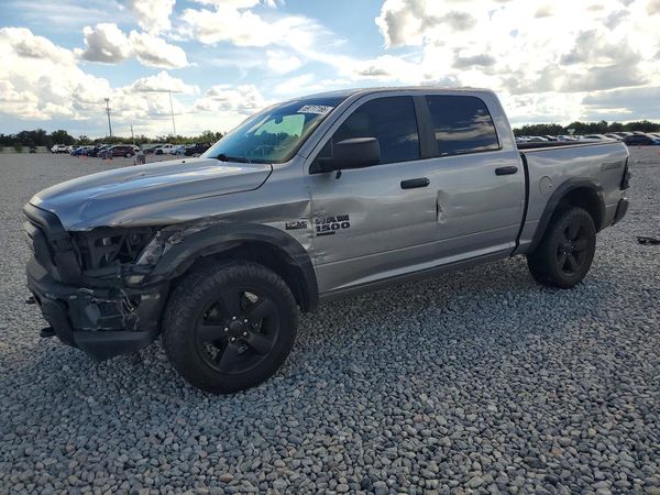 2020 RAM 1500 CLASSIC — DSFA — Front 3/4
