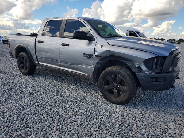 2020 RAM 1500 CLASSIC SLT — Passenger 3/4