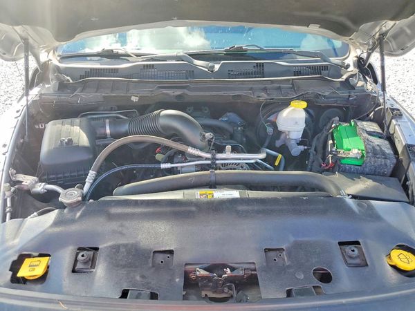 2020 RAM 1500 CLASSIC SLT — Engine bay