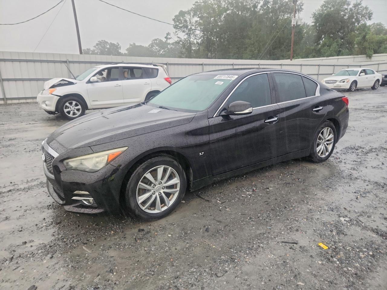 2014 INFINITI Q50 — Front 3/4