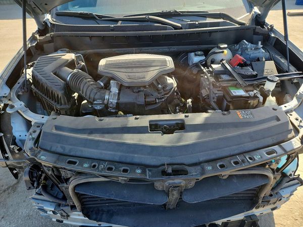 2023 CADILLAC XT6 Premium Luxury — Engine bay