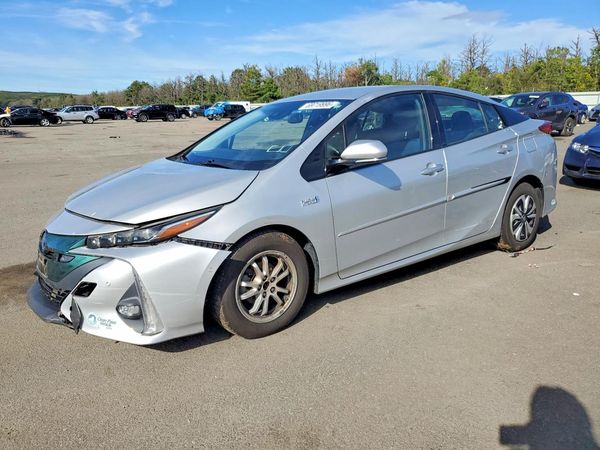 2018 TOYOTA PRIUS — DSFA — Front 3/4
