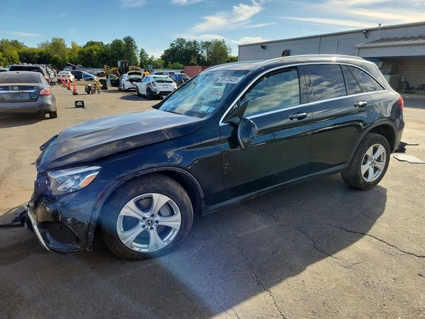 2018 MERCEDES-BENZ GLC-CLASS GLC 300-4M — Front 3/4