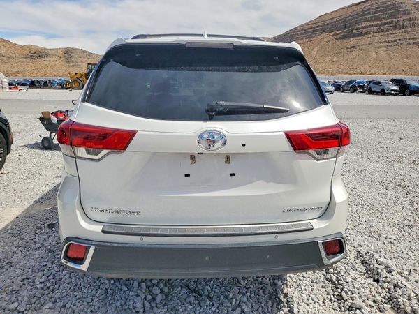 2017 TOYOTA HIGHLANDER Ltd/Ltd Platinum — DIRR