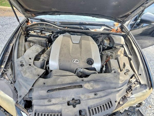 2013 LEXUS GS 350 — Engine bay