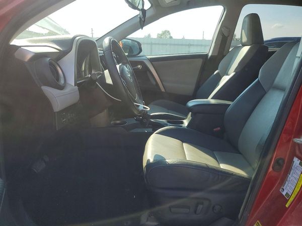 2014 TOYOTA RAV4 High — DENT