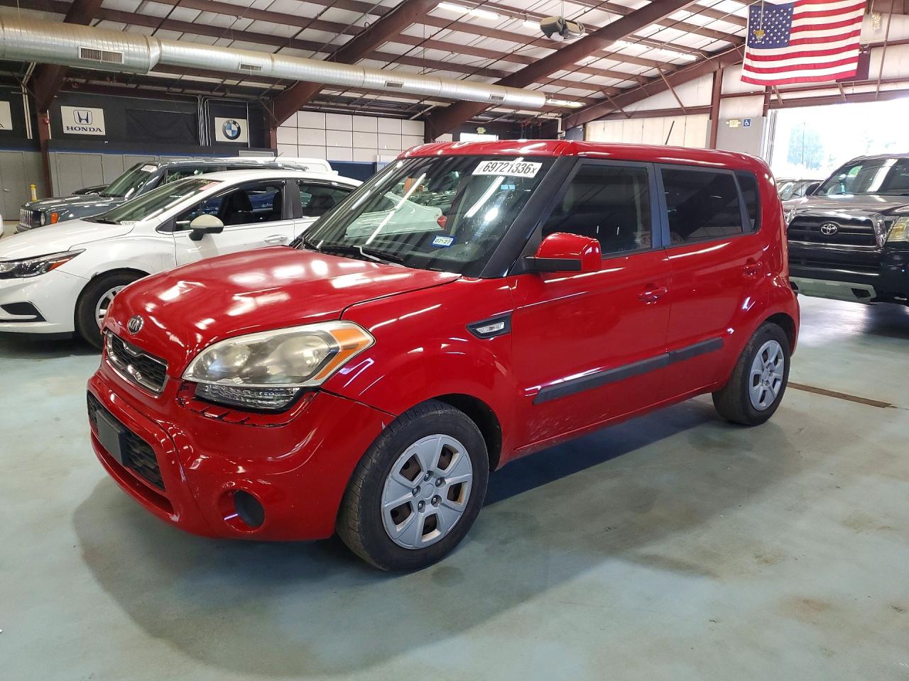 2013 KIA SOUL All Trims — Front 3/4