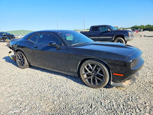 2022 DODGE CHALLENGER — Passenger 3/4