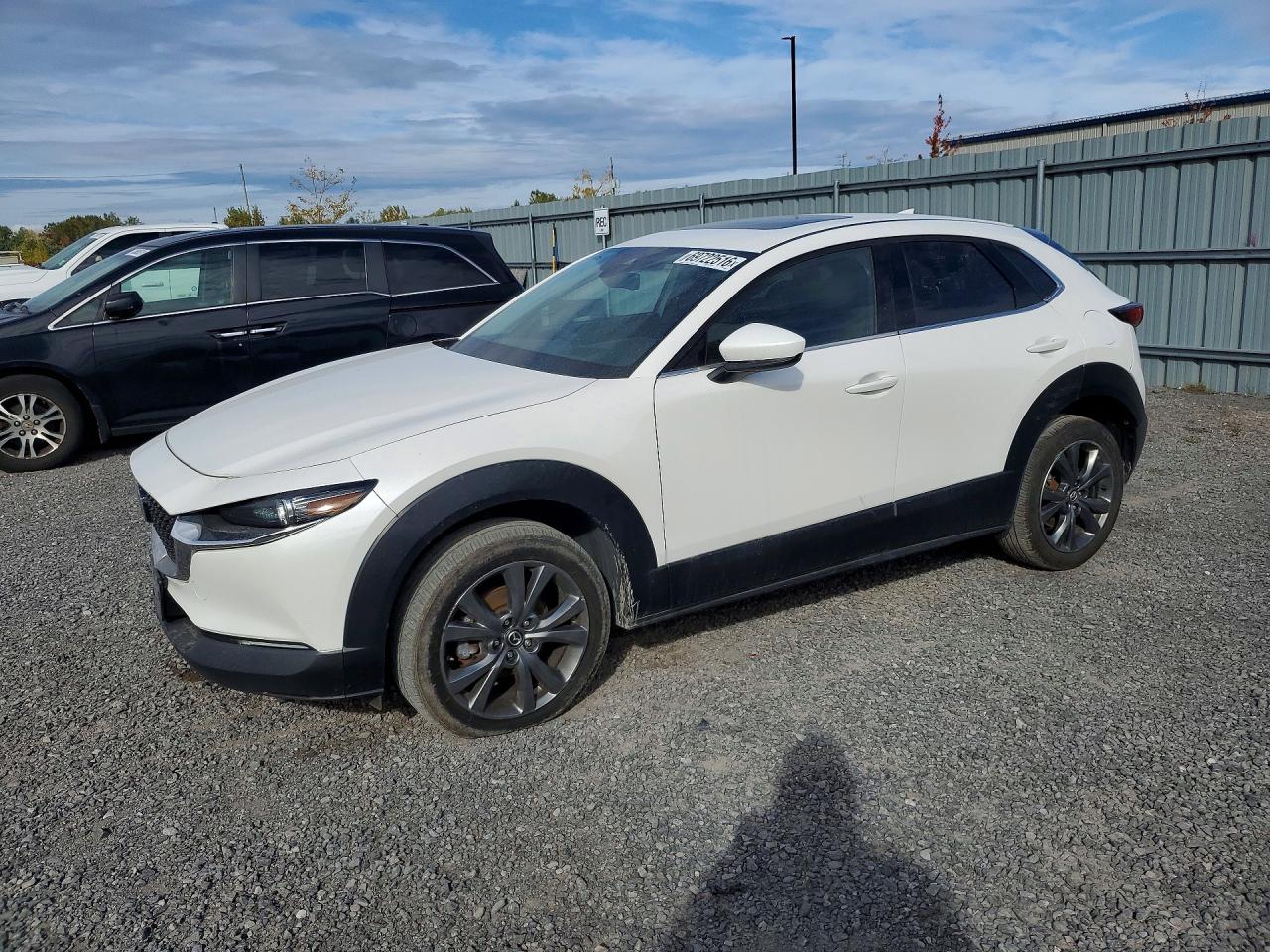 2021 MAZDA CX30 Premium Package — Front 3/4