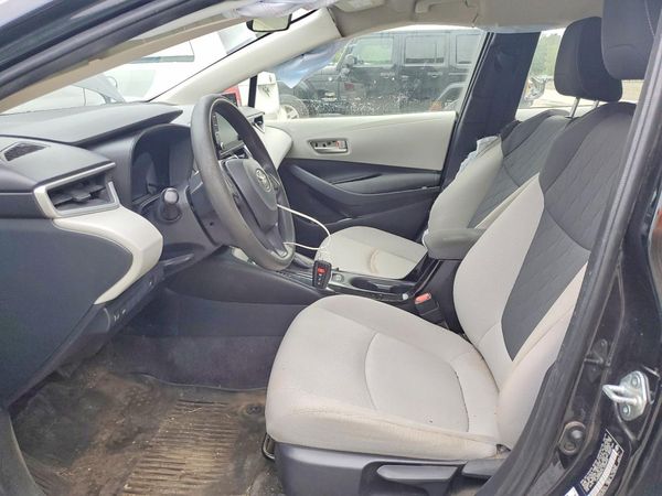 2020 TOYOTA COROLLA LE — DENT