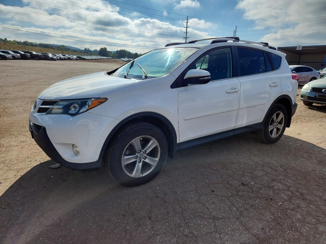 2015 TOYOTA RAV4 XLE (M Grade) — Front 3/4