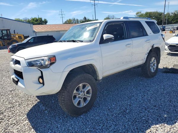 2017 TOYOTA 4RUNNER — DSFA — Front 3/4