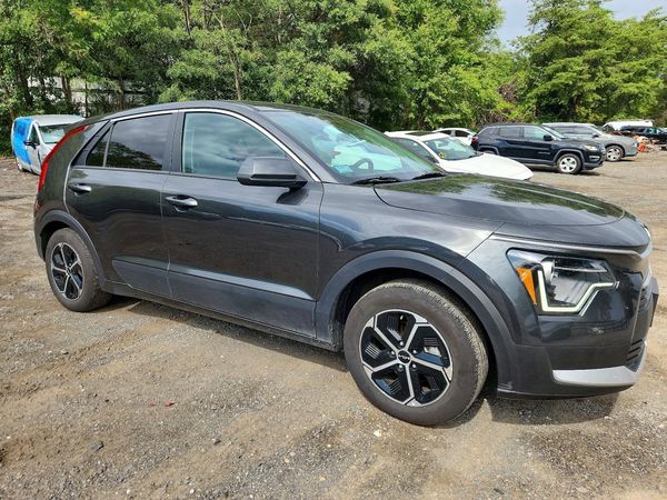 2026 KIA NIRO LX — Passenger 3/4