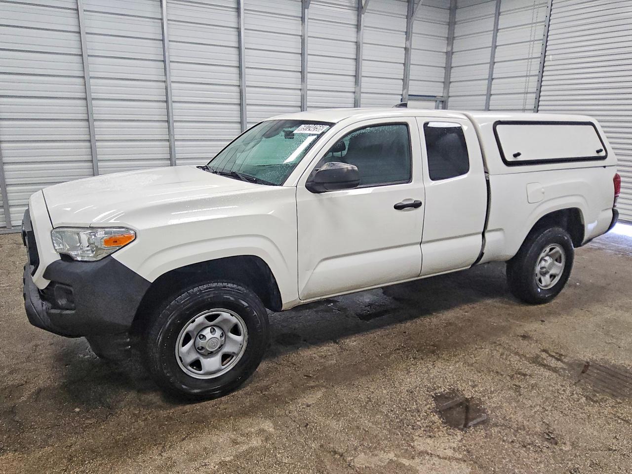 2021 TOYOTA TACOMA SR5 — Front 3/4