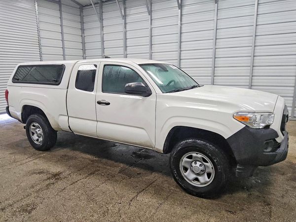 2021 TOYOTA TACOMA SR5 — Passenger 3/4