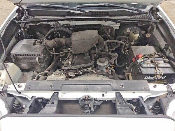2022 TOYOTA TACOMA SR5 — Engine bay
