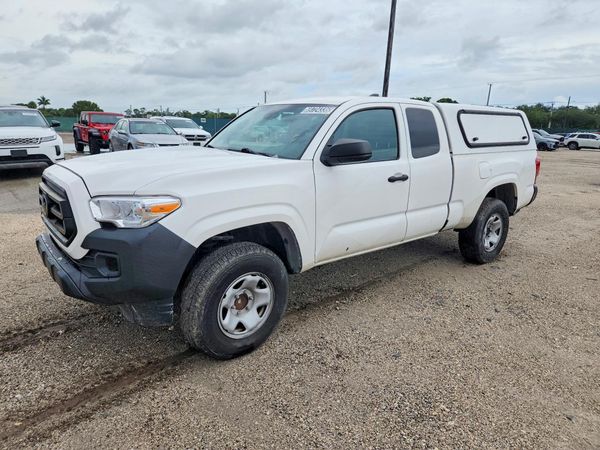 2023 TOYOTA TACOMA SR5 — Front 3/4