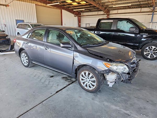 2012 TOYOTA COROLLA — Passenger 3/4