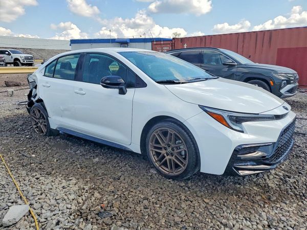 2024 TOYOTA COROLLA — Passenger 3/4