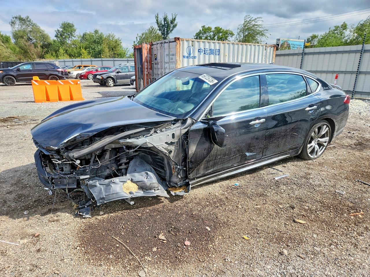 2019 INFINITI Q70 — Front 3/4