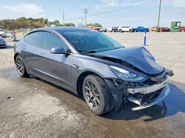 2019 TESLA MODEL 3 — Passenger 3/4