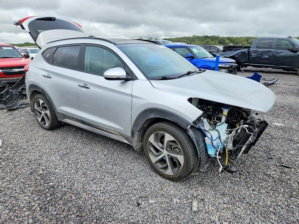 2018 HYUNDAI TUCSON — Passenger 3/4