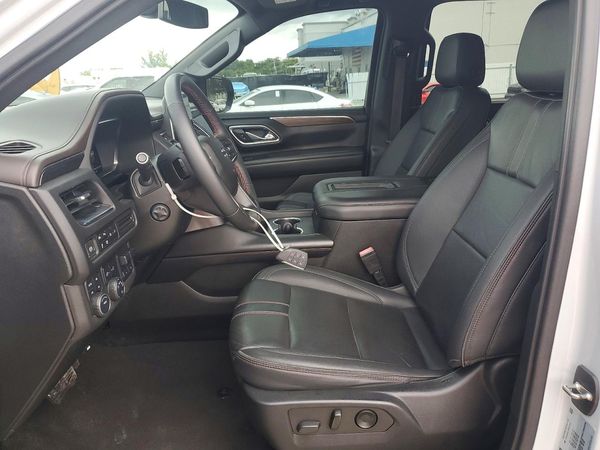 2022 CHEVROLET SUBURBAN RST — DENT