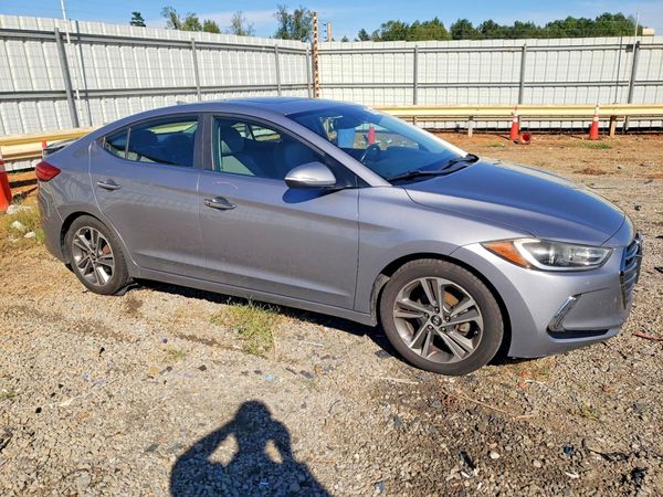 2017 HYUNDAI ELANTRA — Passenger 3/4