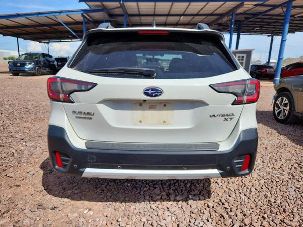 2020 SUBARU OUTBACK Limited+M/R+NAVI(HK) — DIRR