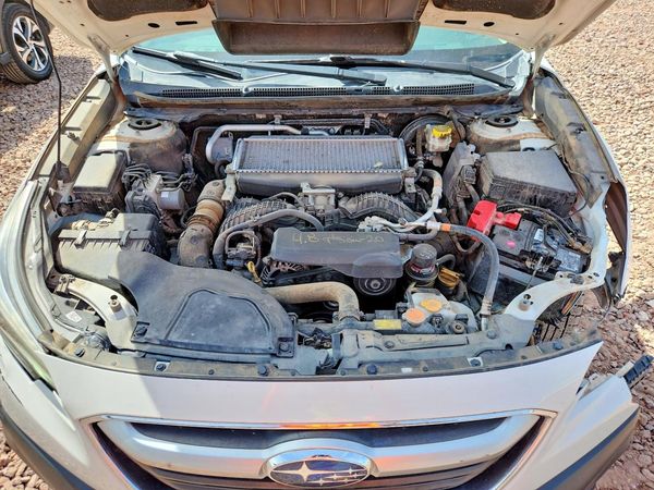 2020 SUBARU OUTBACK Limited+M/R+NAVI(HK) — Engine bay