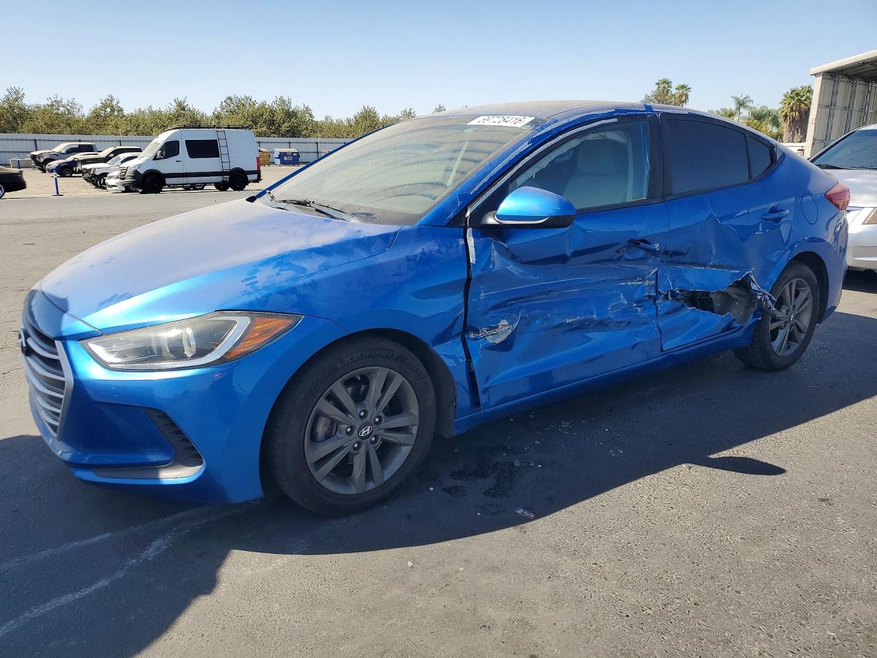 2018 HYUNDAI ELANTRA — Front 3/4