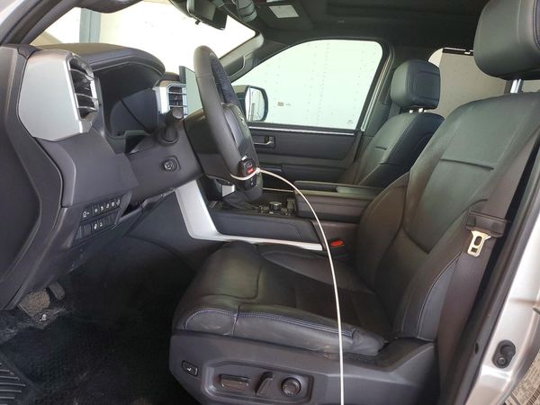 2025 TOYOTA TUNDRA Platinum — DENT