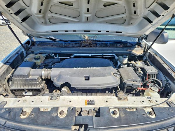 2017 CHEVROLET COLORADO Work Truck — Engine bay