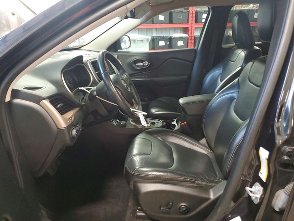 2016 JEEP CHEROKEE — DENT