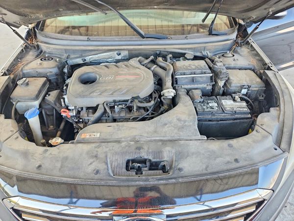 2015 HYUNDAI SONATA — Engine bay